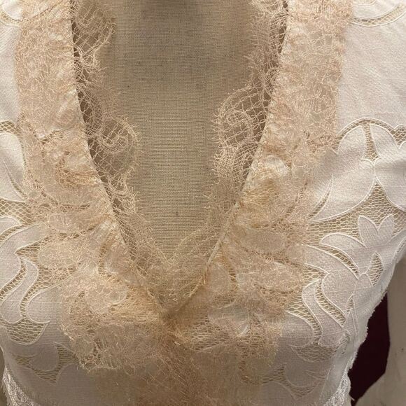 Alexis lace embroidered blouse, S - Picture 2 of 13